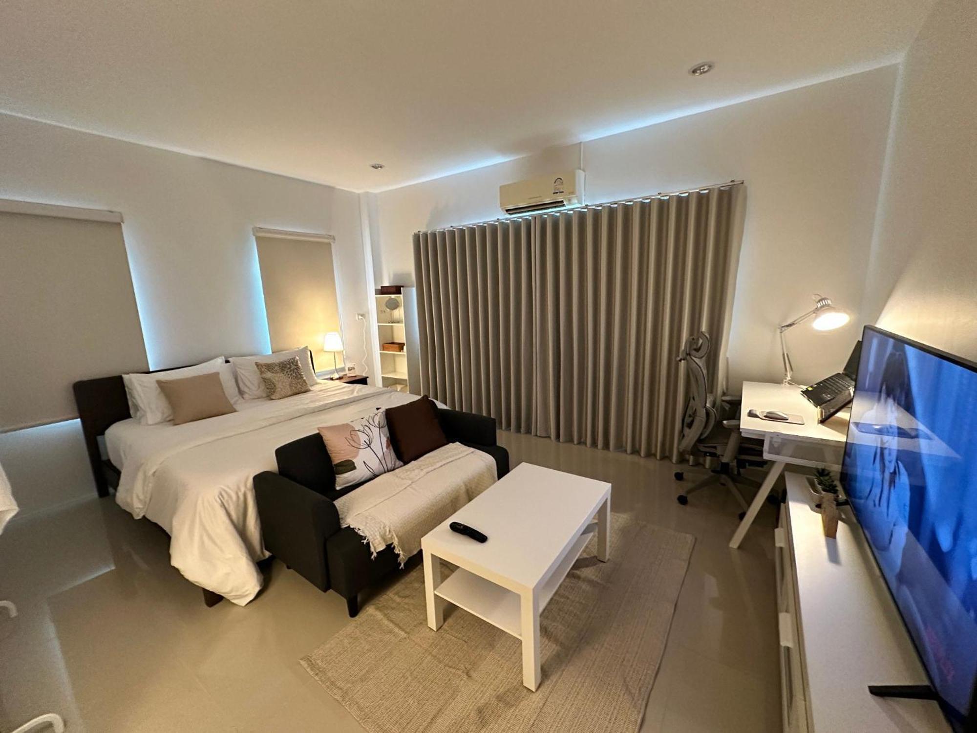 White Haven - Homestay For Ladies, Couple, Family Чантабури Экстерьер фото